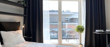 Economy Apartment, Balcony | Soundproofing, iron/ironing board, free WiFi