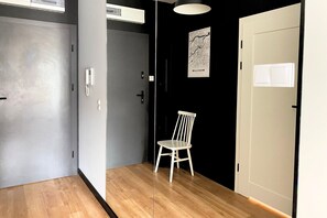 Economy Apartment, Balcony | Soundproofing, iron/ironing board, free WiFi