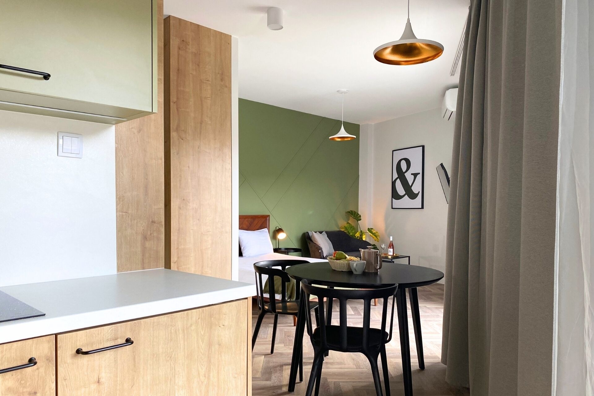 Classic Apartment, Balcony | Private kitchen | Electric kettle, highchair
