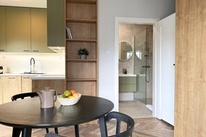 Classic Apart Daire, Balkon | Özel mutfak | Elektrikli su ısıtıcısı 