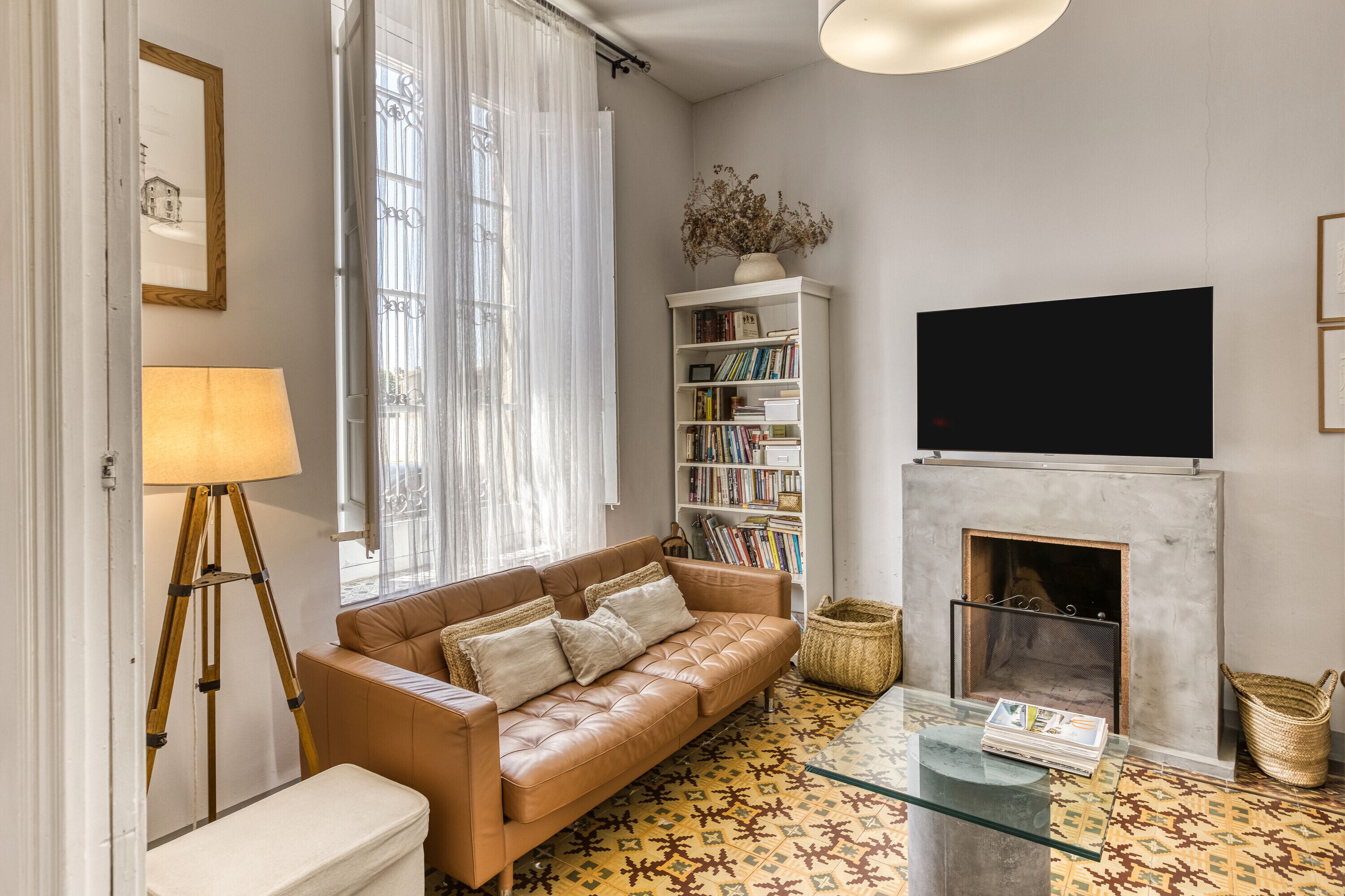 电视、壁炉、立体声音响