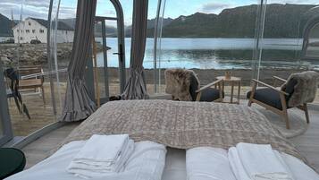 Luxury Bungalow, Patio, Sea View