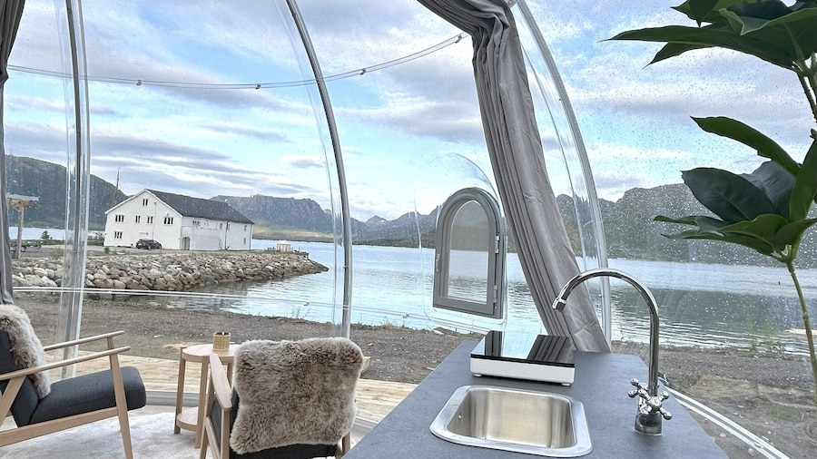 Arctic Glamping-Dome