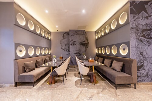 Saltstayz Autograph Advant & Sector 144