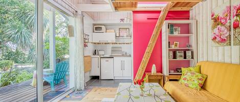 تلفزيون، مشغل دي في دي، ستيريو