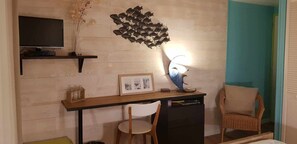 Interior - Guest Room "La Côte d’Argent Océane" with Private Terrace, Private Garden, and Wi-Fi (Le Porge)