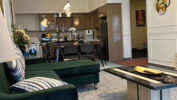 高级公寓, 3 间卧室, 阳台, 城市景观 | 起居区