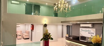 Capital O 91281 Hotel First Garden By Kr Cosmos