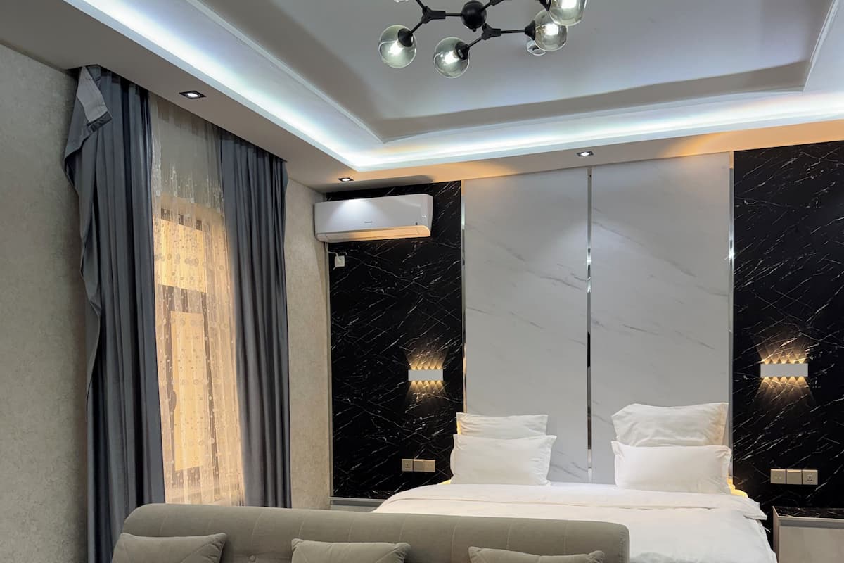 Superior-Zimmer, Stadtblick | Hochwertige Bettwaren, Daunenbettdecken, Select-Comfort-Betten