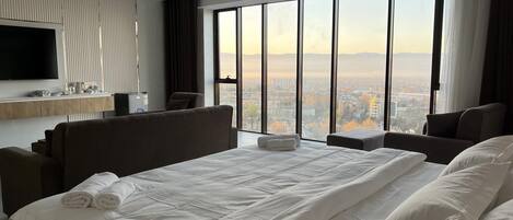 Superior Suite, Mountain View | Premium bedding, down comforters, Select Comfort beds, in-room safe