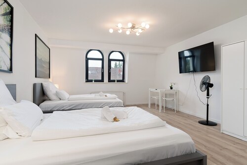 Big groups / Families / Exhibition