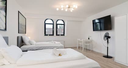 Big groups / Families / Exhibition