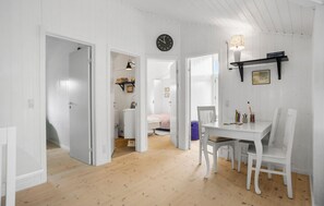 6 bedrooms, free WiFi