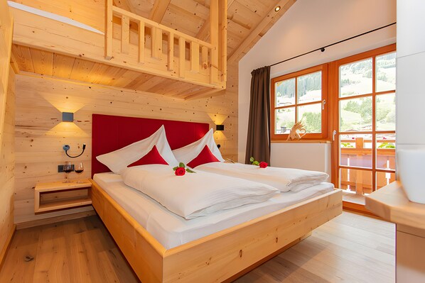 WiFi, bed sheets