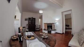 Family Apartment, Balcony, City View | Living area