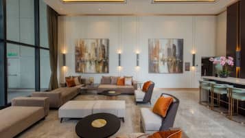 Coin salon dans le hall