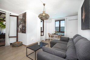 TV, books - Villa Vero, quiet place, perfect for family (Playa Blanca)