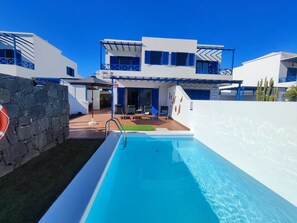 A heated pool - Villa Valperal, piscina climatizada,posición ideal (Playa Blanca)