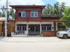 Fachada de la propiedad