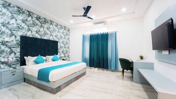 Se ofrece un desayuno continental (250 INR por persona)