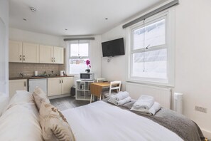 Exterior - North End Nook (London)