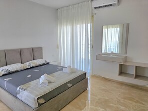 1 soverom, strykejern/-brett, wi-fi (inkludert) og sengetøy