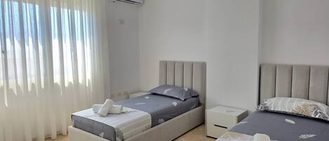 2 slaapkamers, een strijkplank/strijkijzer, gratis wifi, beddengoed