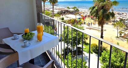 Beachfront & Sea View Apartment 102