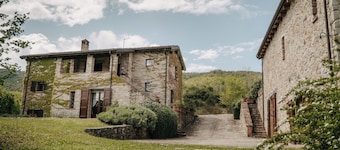 LODOLE COUNTRY HOUSE