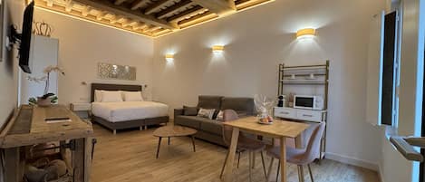 Junior Suite, City View