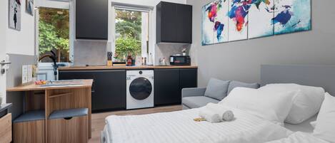 1 chambre, fer et planche Ă repasser, Wi-Fi gratuit, draps fournis