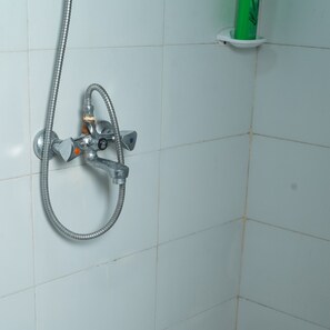 Family Townhome, City View | Bathroom - Breflection Spa and Hostel (Zanzibar Town)