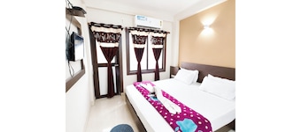 Hotel U K Palace Puri