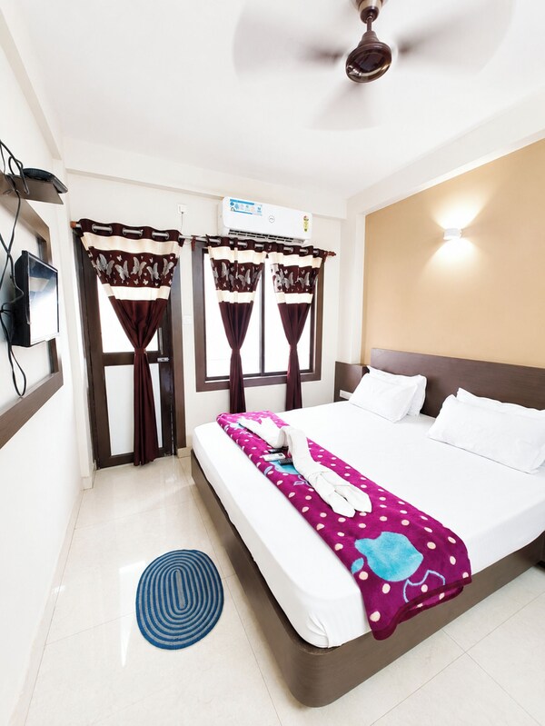 Hotel U K Palace Puri - Purî