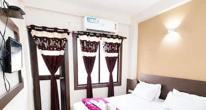 Hotel U K Palace Puri