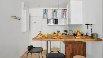 City Apartment, 1 Double Bed with Sofa bed, Non Smoking | Private kitchen | Espresso maker, coffee/tea maker, electric kettle, toaster