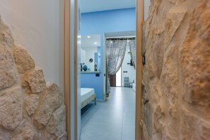 Fer et planche à repasser, accès au Wi-Fi (inclus), literie fournie