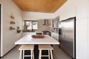 Fridge, microwave, oven, stovetop - Fox Inn:  Epic Views, Hot Tub, Cowboy Tub, Grill (Yucca Valley)