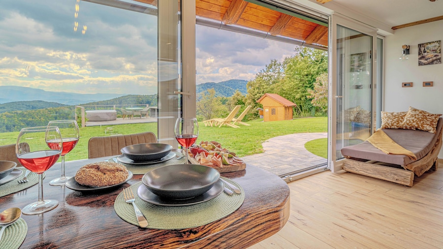 Vineyard cottage Pri mali luži