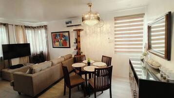 Rumah, 3 kamar tidur, akses difabel, Boleh Merokok | Ruang makan