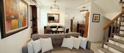 Maison, 3 chambres, accessible aux personnes à mobilité réduite, fumeur | Salle de séjour