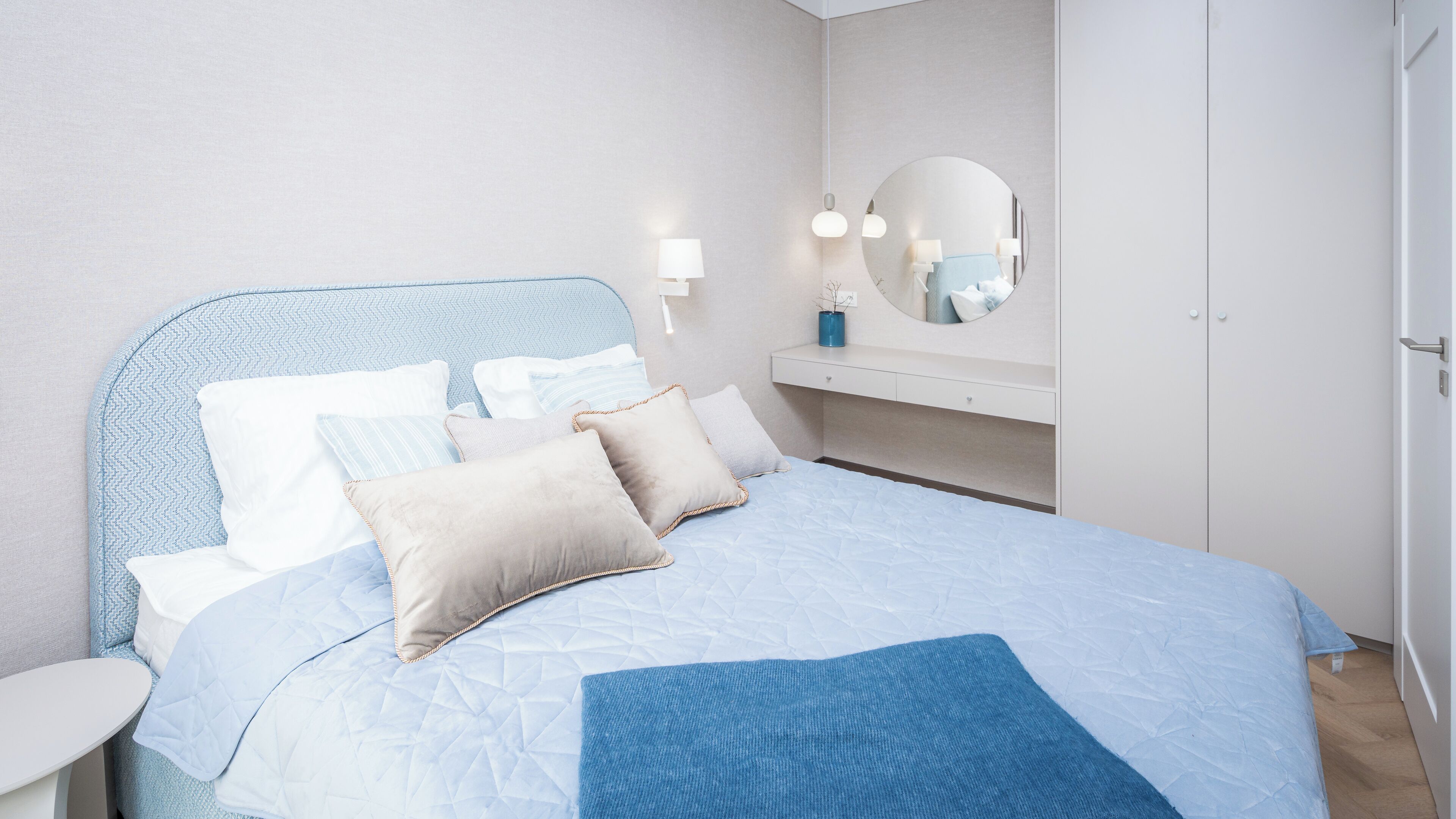 Apartment (62) | Individually decorated, individually furnished, iron/ironing board