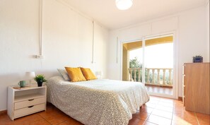 5 habitaciones, tabla de planchar con plancha y wifi gratis 