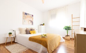5 chambres, fer et planche à repasser, Wi-Fi gratuit, draps fournis