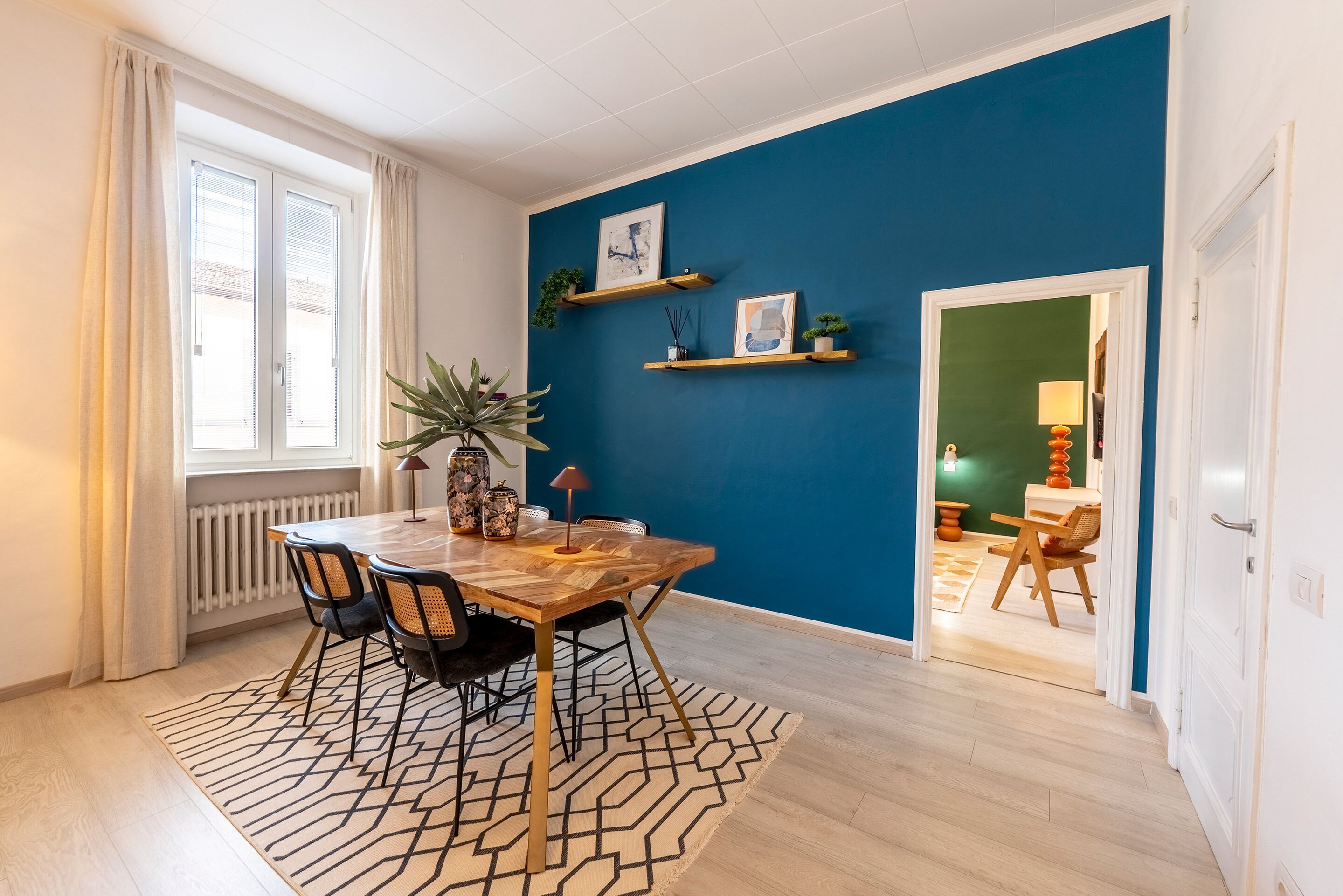 Apartamento (2 Bedrooms) | Opções para refeição no quarto