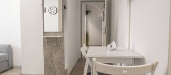 Affordable 3BR Apt near Hauptbahnhof