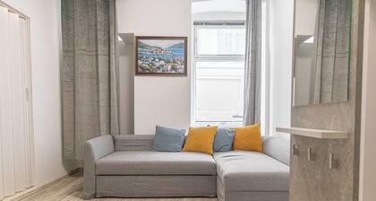 Affordable 3BR Apt near Hauptbahnhof