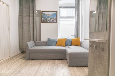 Affordable 3BR Apt near Hauptbahnhof