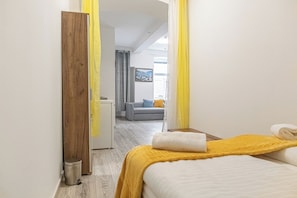 Basic Room - Affordable 3BR Apt near Hauptbahnhof (Vienna)