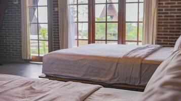 Stuga Deluxe - uteplats - utsikt mot bergen | Skrivbord, ljudisolering och gratis wi-fi